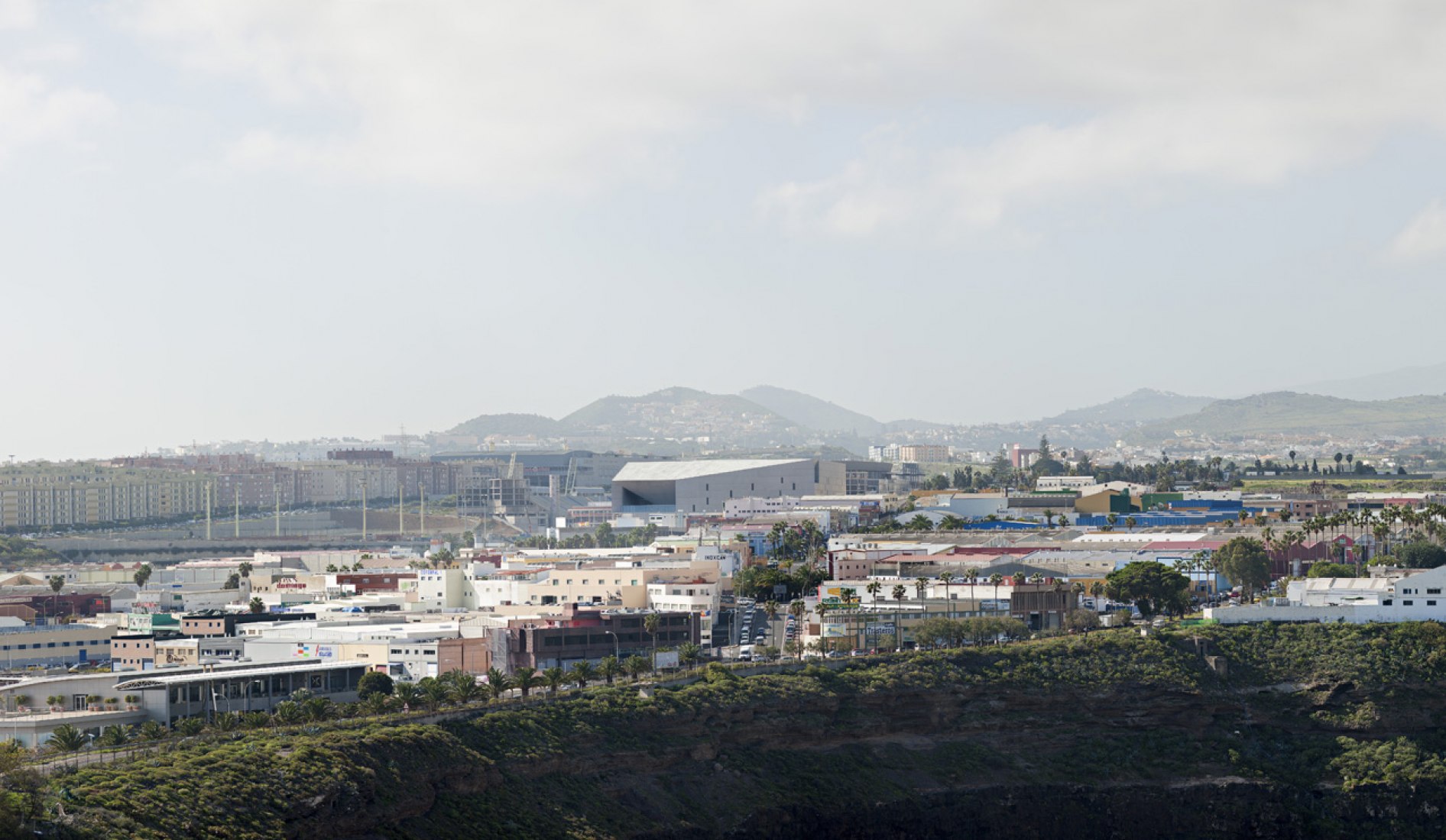 Vista exterior. Gran Canaria Arena por LLPS Arquitectos. Fotografía por Javier Callejas. 