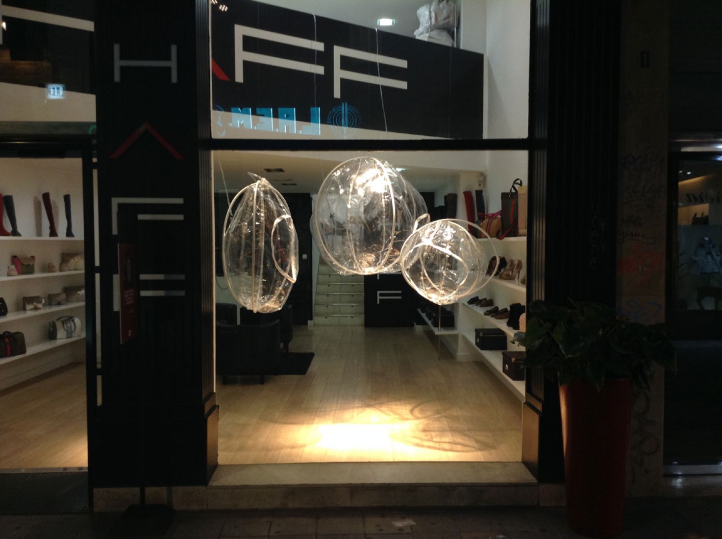 Tienda umbrales ropa discount mujer