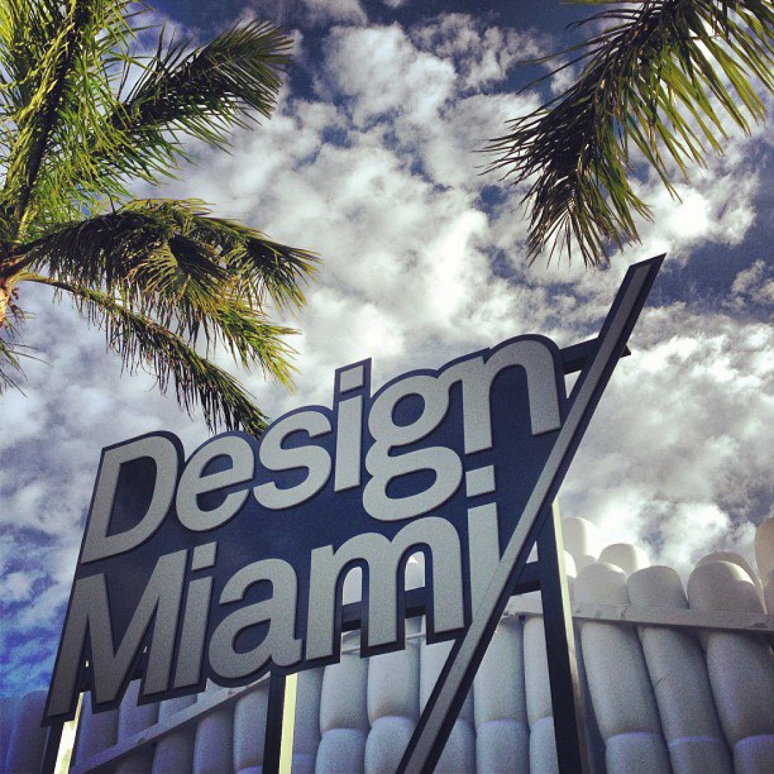 Drift Pavilion por Snarkitecture. Imagen cortesía de Design Miami.