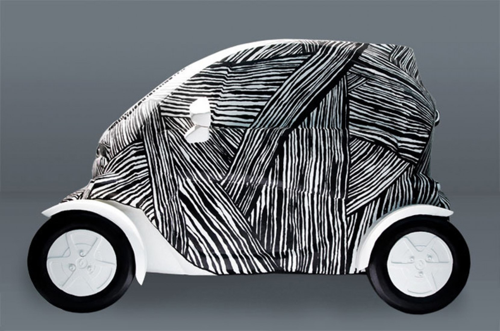 Renault Twizy, un nuevo coche eléctrico para la ciudad. Proyecto que fue exhibido en el Matadero, Madrid. Imagen cortesía de Luis Urculo.