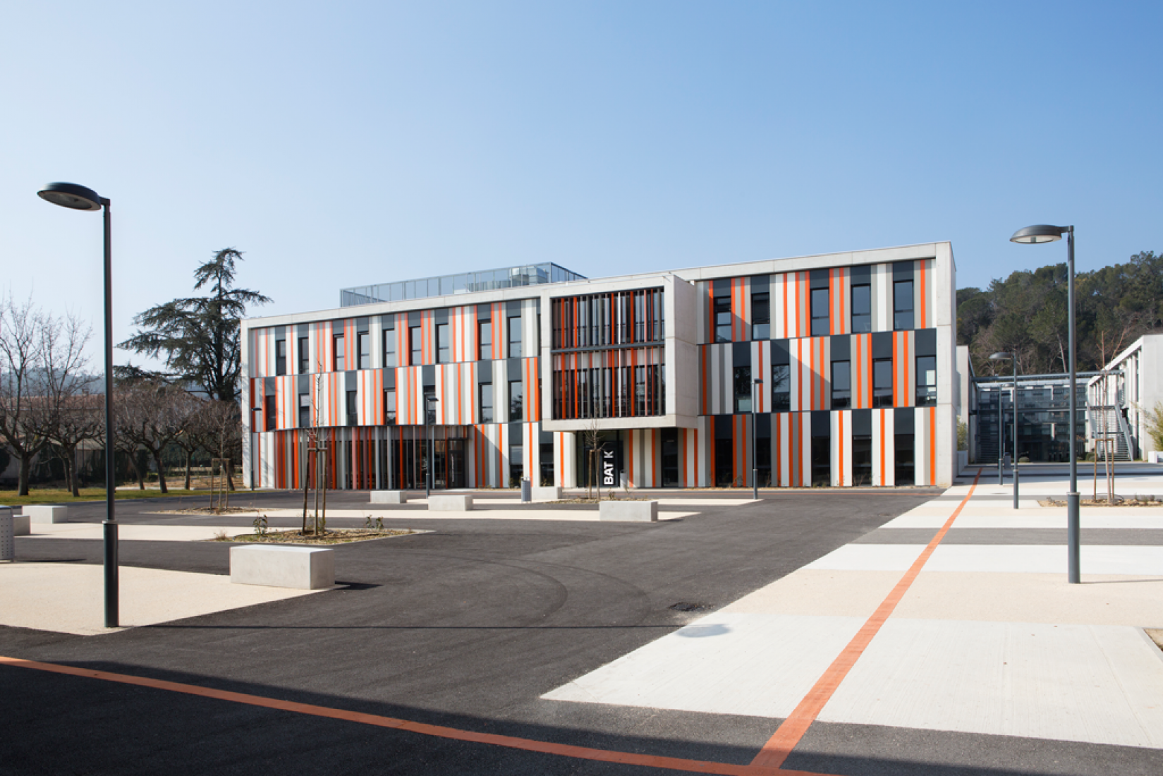 General view. New building at Albert Einstein High School, by NBJ Architectes. Photography © Paul Kozlowski.