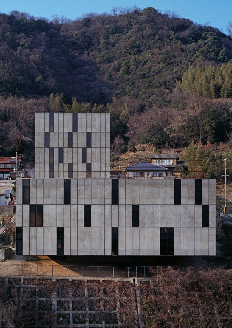 Residential Building of the Year - Multiple Occupancy Mount Fuji Architects Studio, Seto, Fukuyama-shi, Hiroshima. Image courtesy of LEAF Awards.