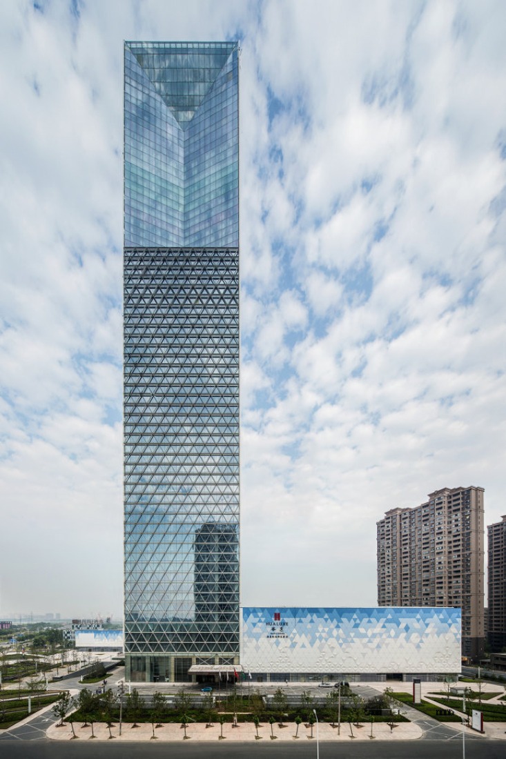 Torre Jiangxi Nanchang Greenland Zifeng por SOM | METALOCUS