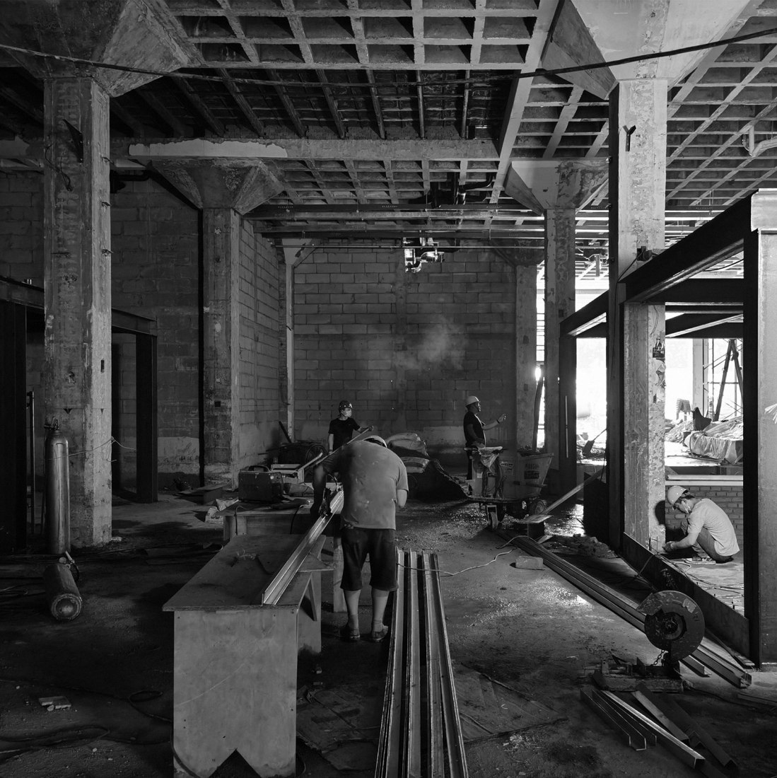 Durante la rehabilitación. Siji Minfu Restaurant por Beijing IN.X DESIGN.