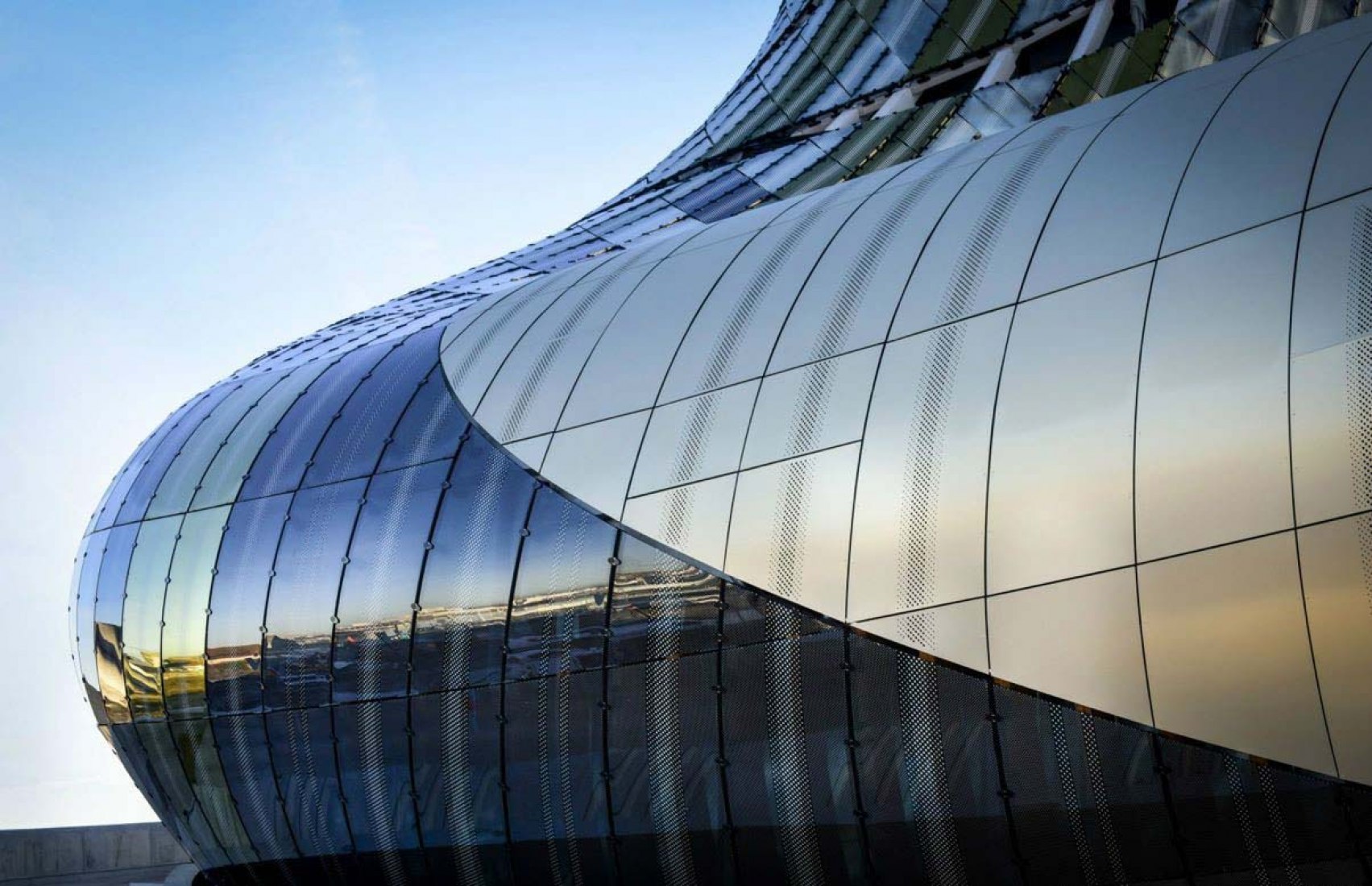 Exterior view. Cité du Vin by X-TU. Photography © Anaka