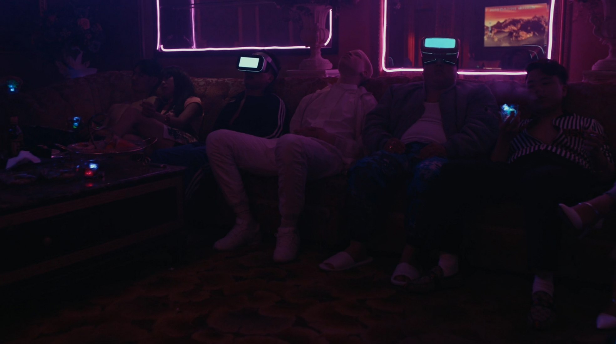 Music video for "Gosh" by Jamie XX