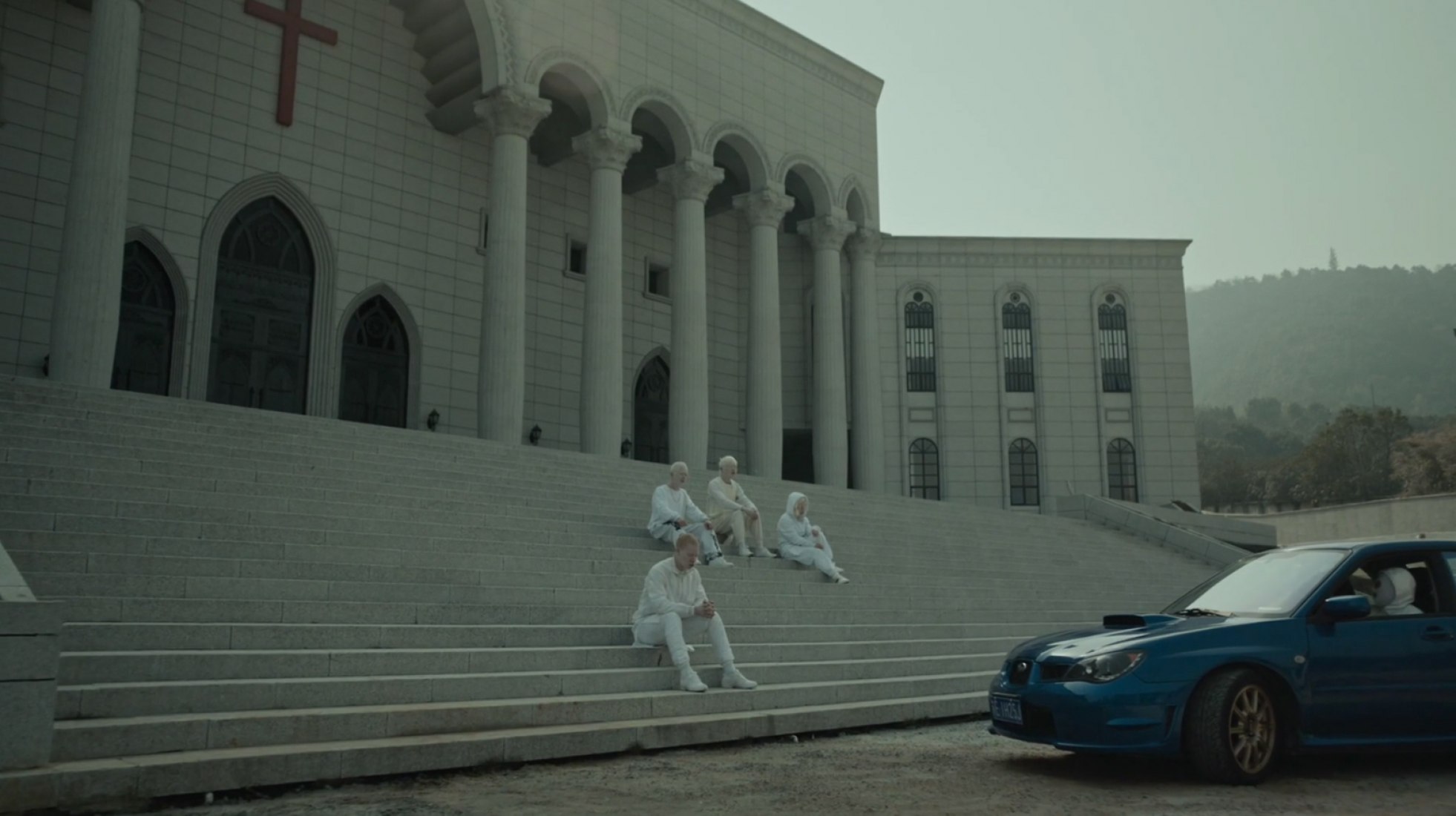 Music video for "Gosh" by Jamie XX