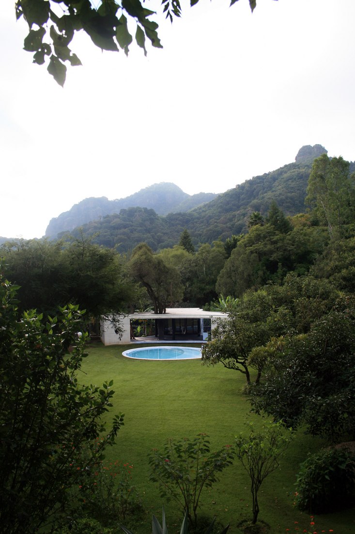 Tepoztlan Lounge by Cadaval & Solà-Molrales. Photography © Diego Berruecos.