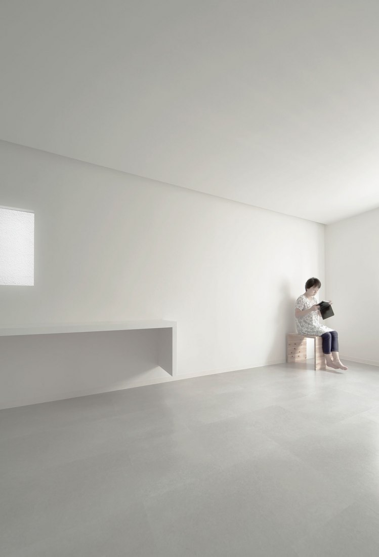 Vista interior. Casa N STRIPS por Jun Murata. Fotografía © Jun Murata.