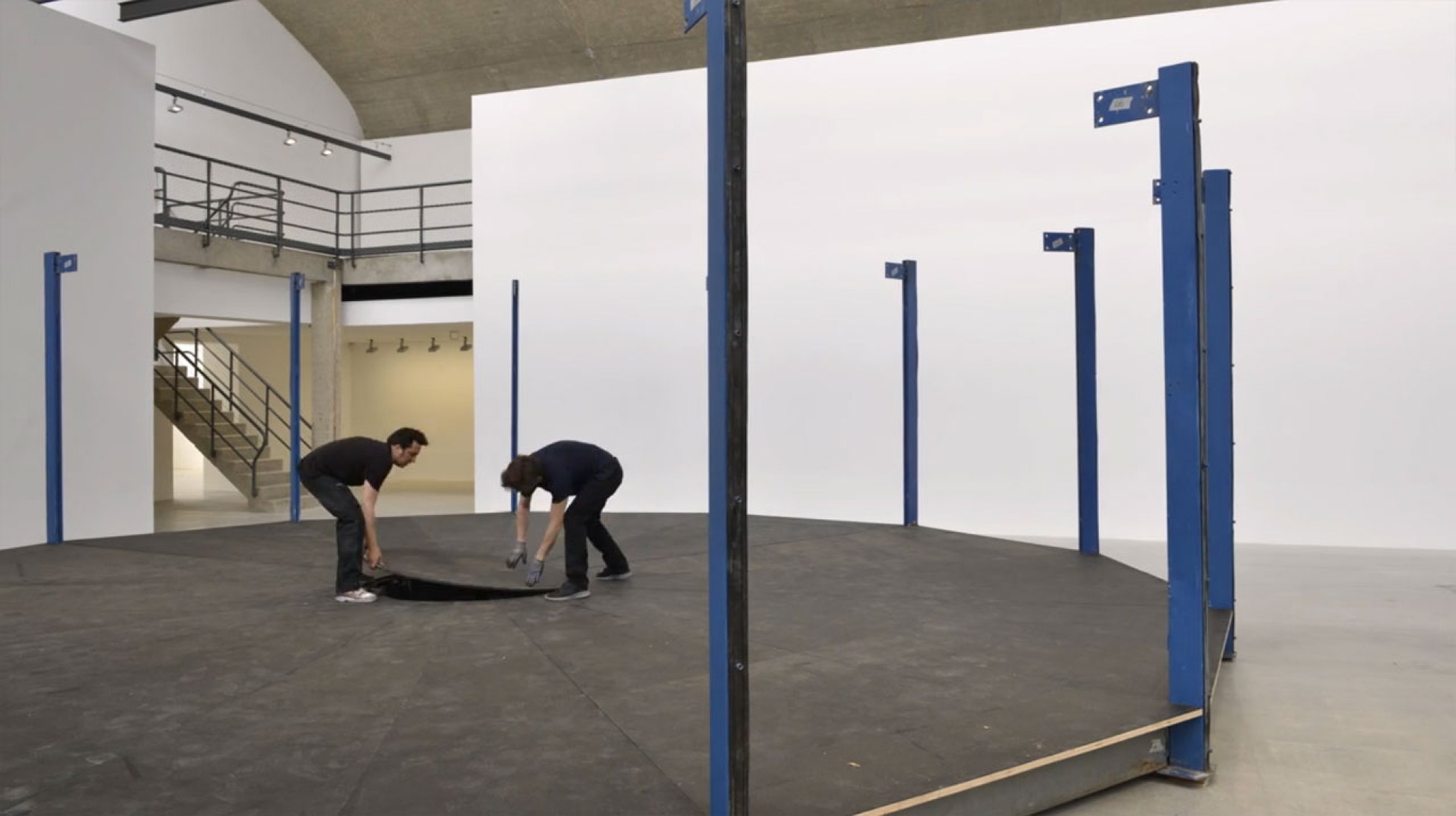 Video screenshot. Total filling station by Jean Prouvé. 