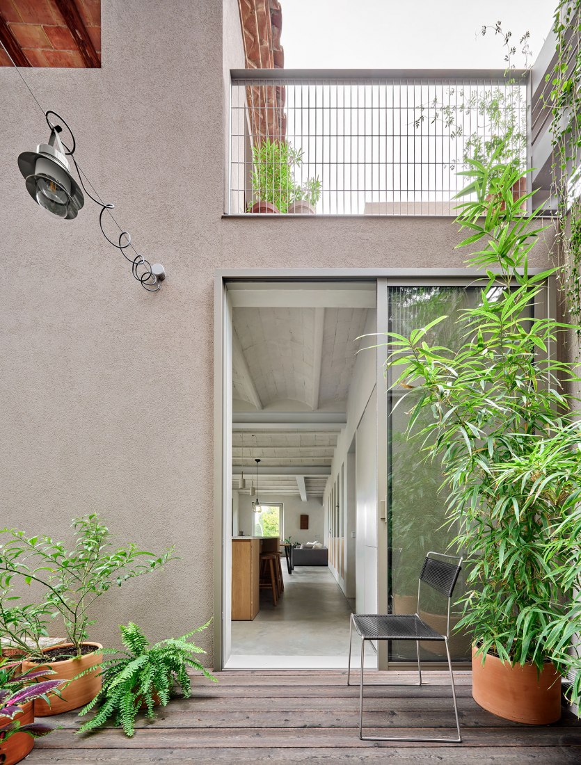 Reforma de una vivienda en Girona por 05 AM arquitectura. Fotografía por José Hevia.