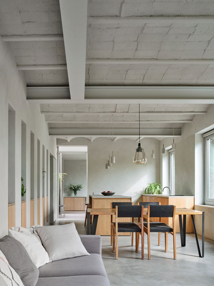 Reforma de una vivienda en Girona por 05 AM arquitectura. Fotografía por José Hevia.