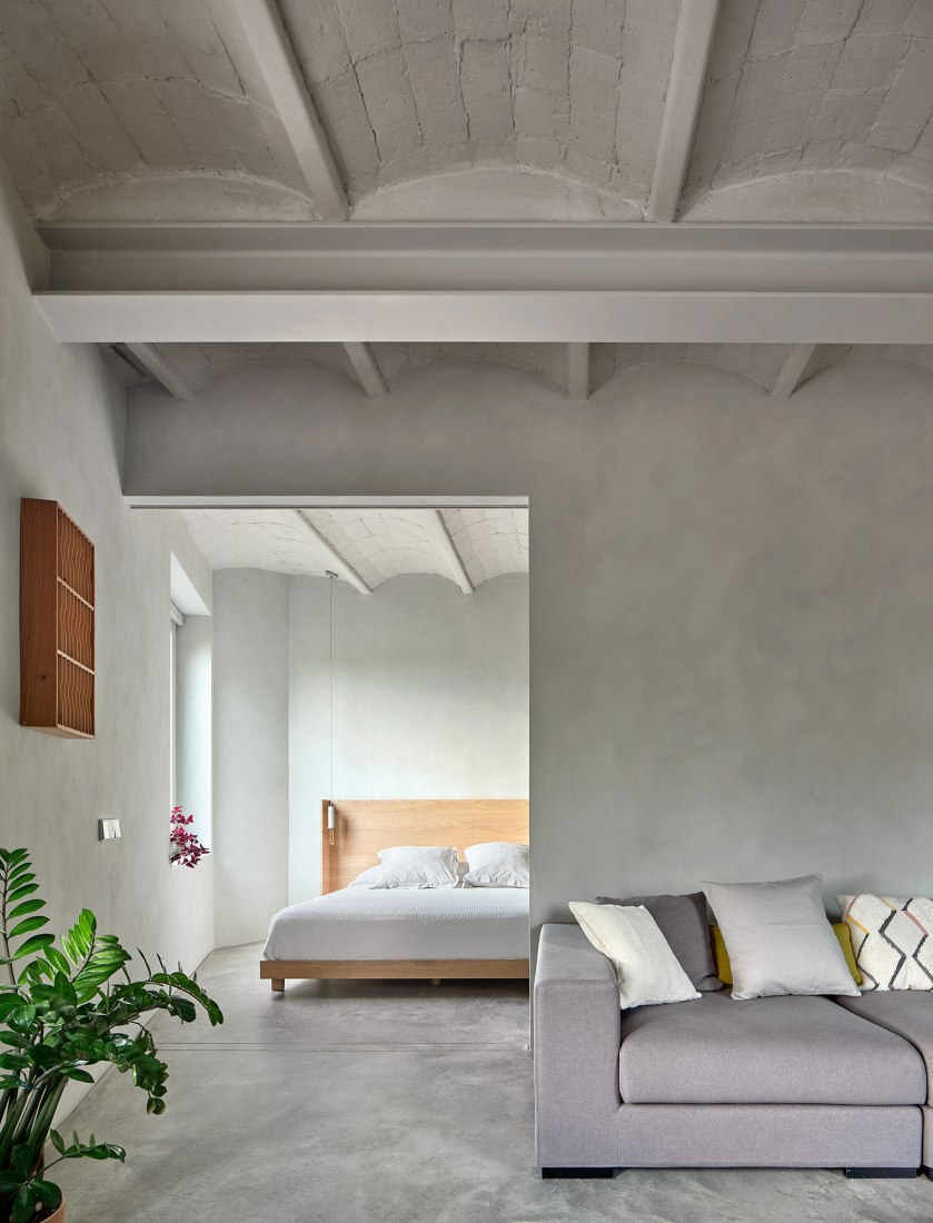 Reforma de una vivienda en Girona por 05 AM arquitectura. Fotografía por José Hevia.