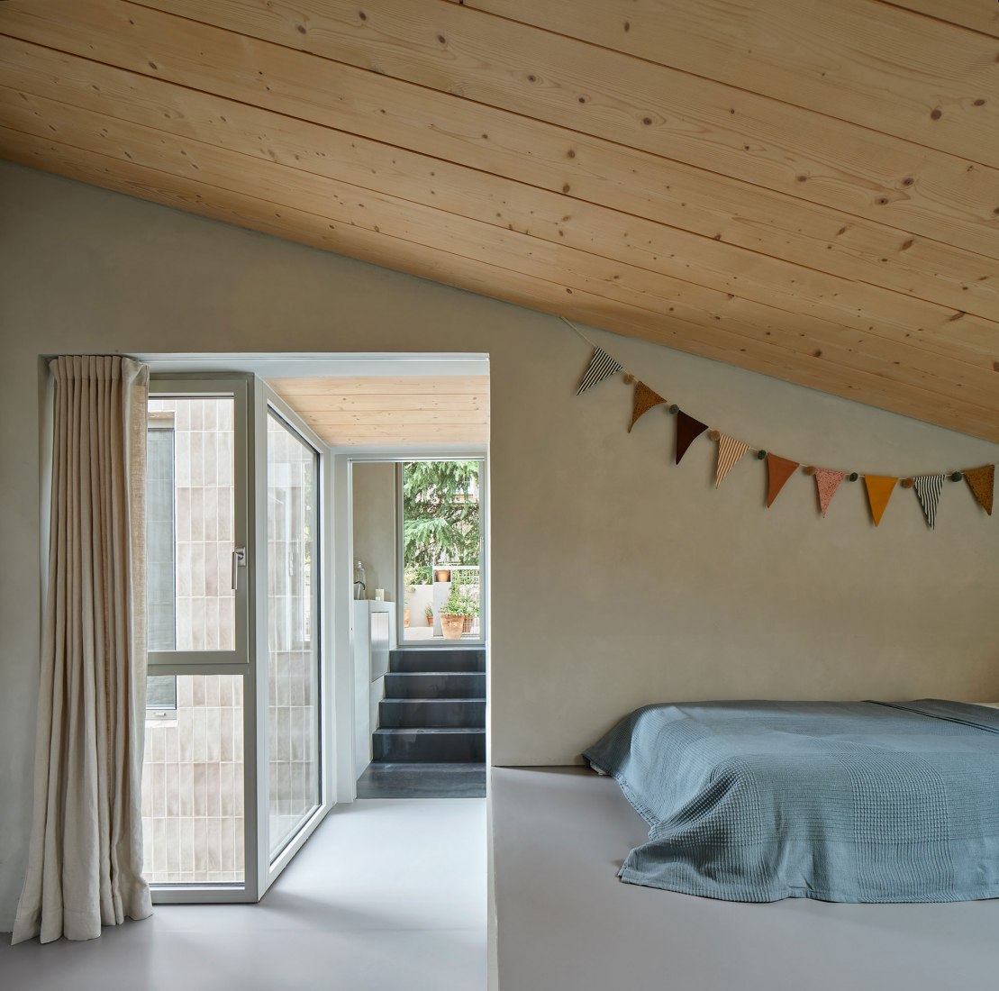 Reforma de una vivienda en Girona por 05 AM arquitectura. Fotografía por José Hevia.