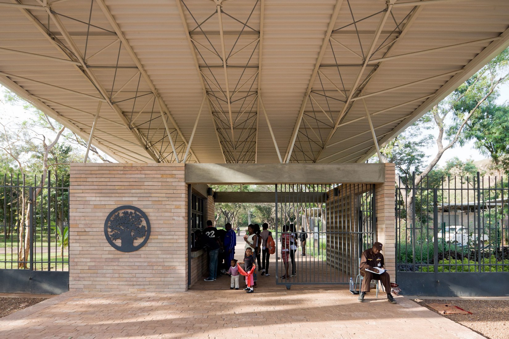 Parque nacional de Bamako por Francis Kéré. Fotografía por Iwan Baan