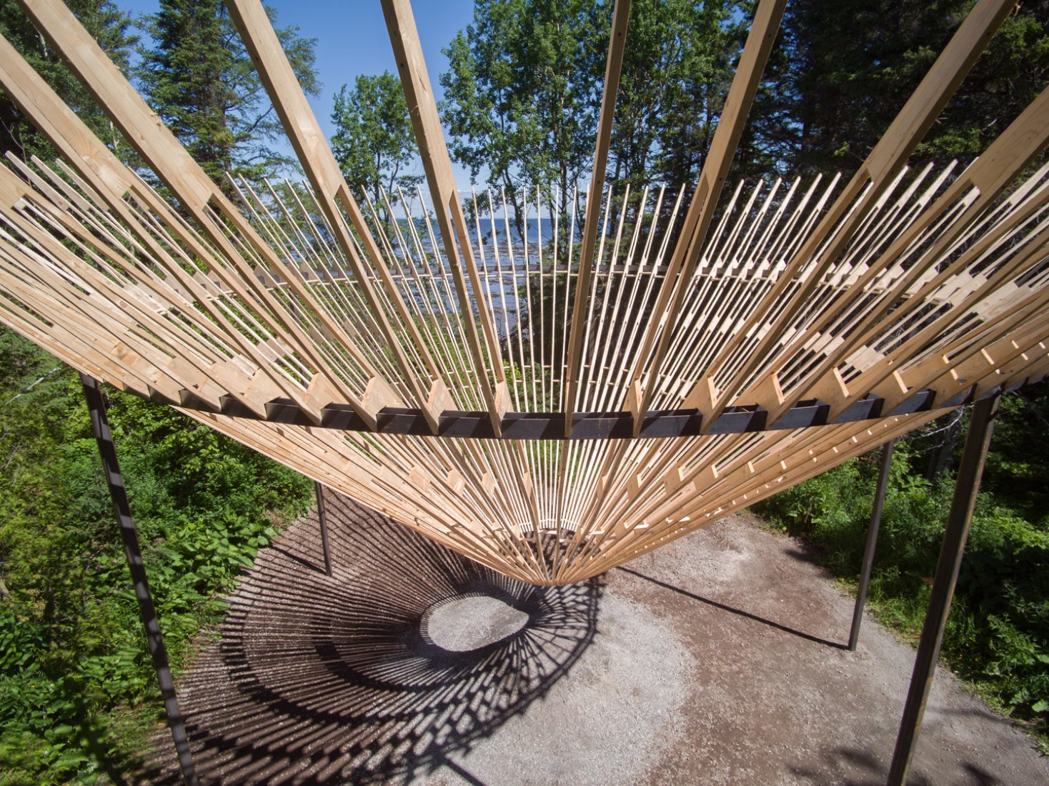 17th International Garden Festival. CYCLOPS by Craig Chapple from Phoenix, Arizona, United States. Photograph © Martin Bond. Image courtesy of v2com.