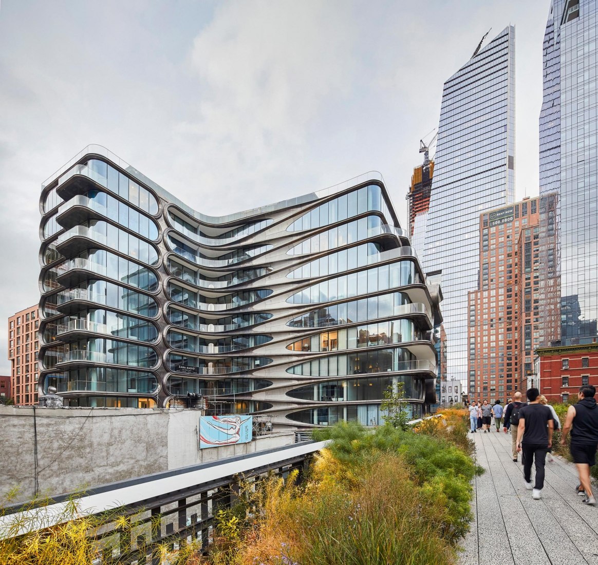 View from High line. Zaha Hadid Architects' 520 West 28th building. Photograph by Hufton+Crow, Scott Francis 