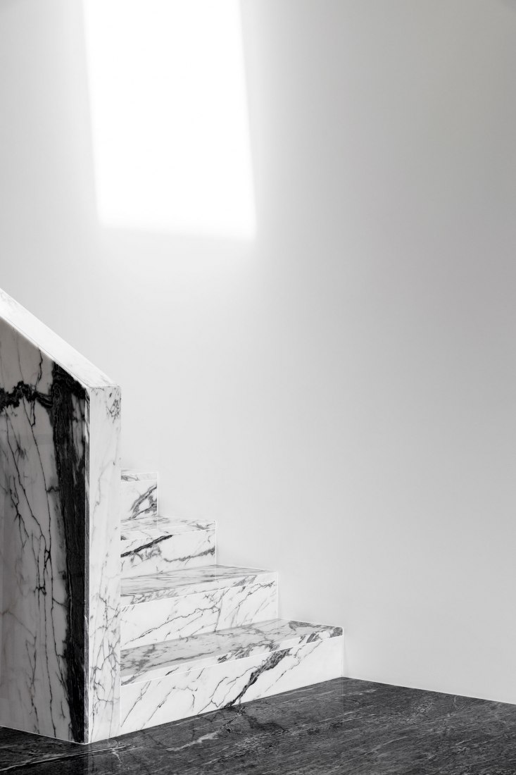 Unidade Industrial Duvalli by 3.14 Arquitectura. Photograph by Ivo Tavares Studio.