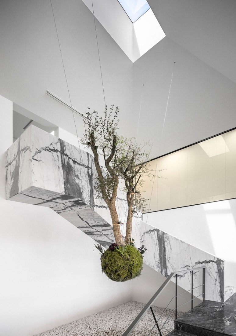 Unidade Industrial Duvalli by 3.14 Arquitectura. Photograph by Ivo Tavares Studio.
