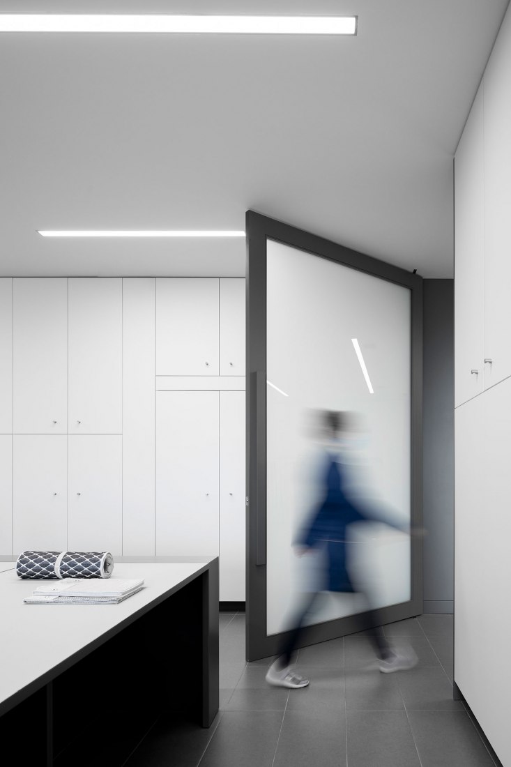 Unidade Industrial Duvalli by 3.14 Arquitectura. Photograph by Ivo Tavares Studio.