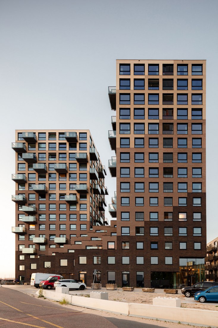 360 degrees by Studioninedots. Photograph by Sebastian van Damme.