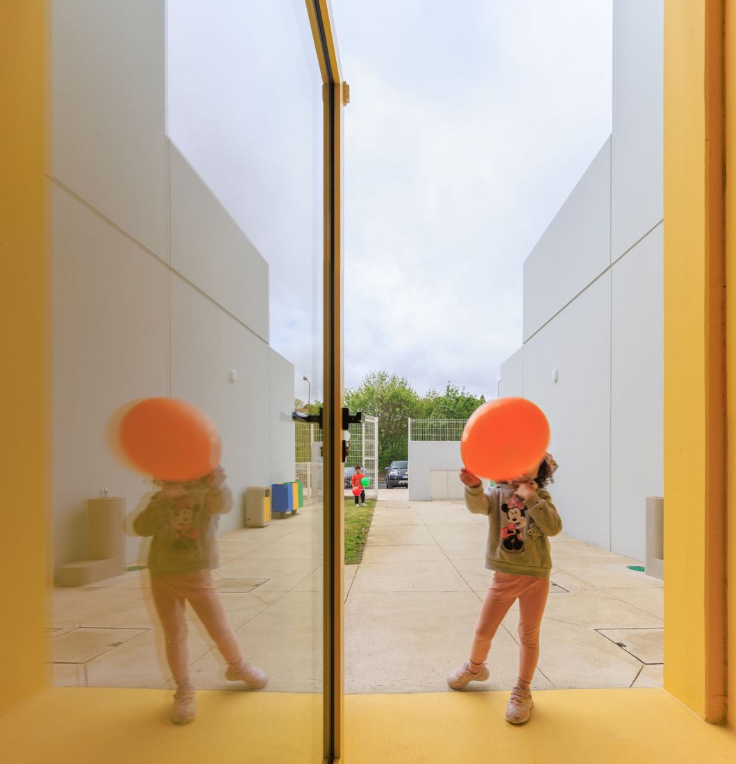 4 Modular Kindergartens by SUMMARY. Photograph by Fernando Guerra.