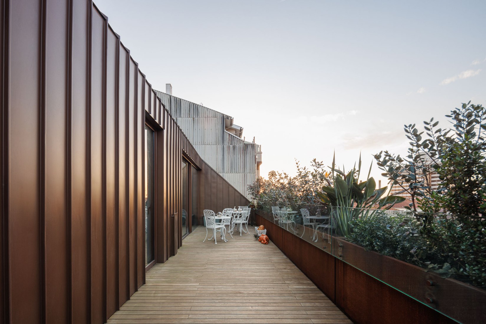 5ª Avenida por Mário Alves arquiteto. Fotografía por Ivo Tavares Studio.