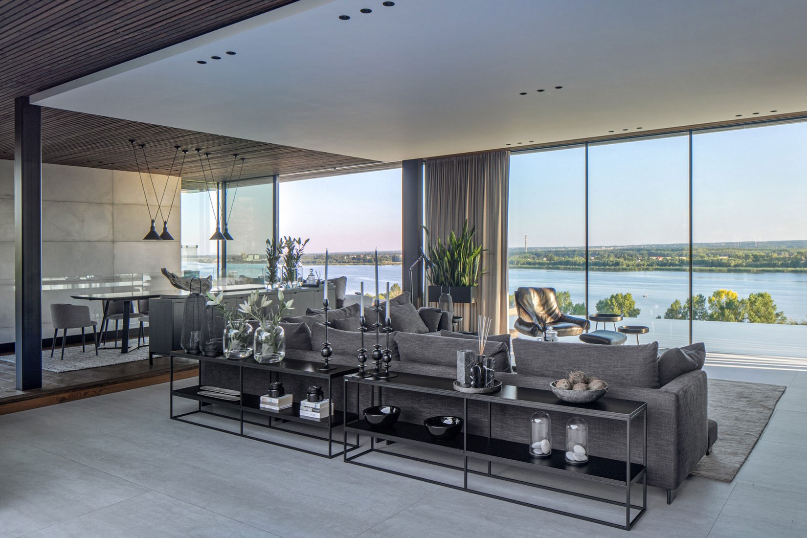 Casa pendiente 35:35 por 77 Studio Architektury. Fotografía por Piotr Krajewski.