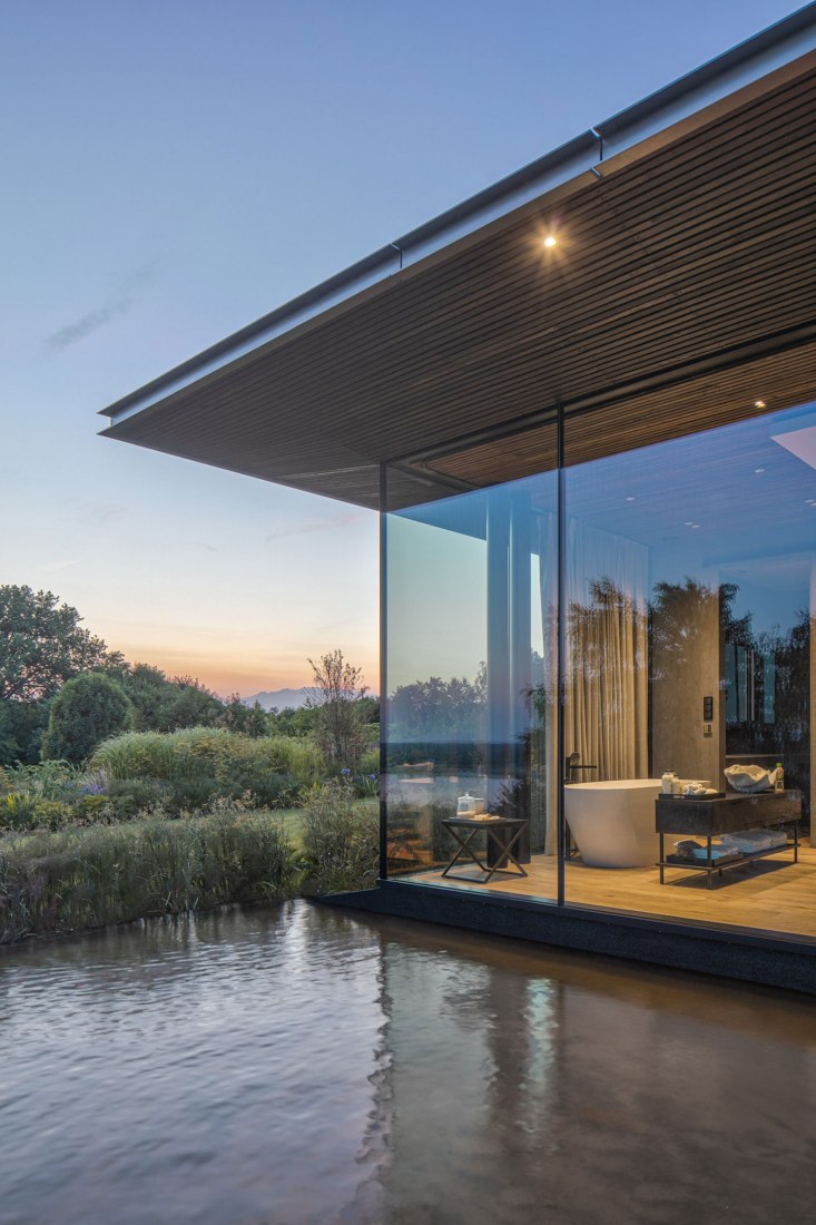 Casa pendiente 35:35 por 77 Studio Architektury. Fotografía por Piotr Krajewski.