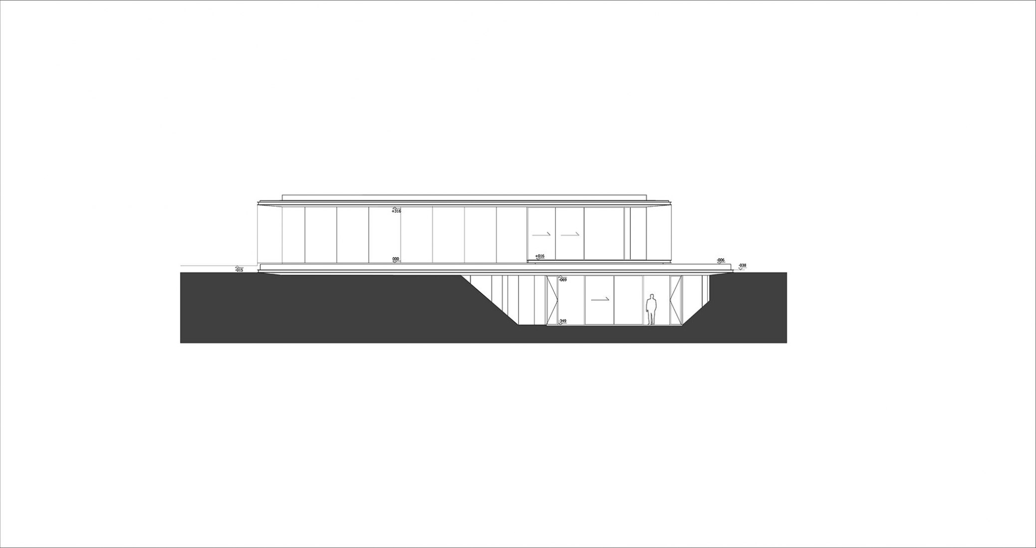 Alzado. Casa pendiente 35:35 por 77 Studio Architektury. Fotografía por Piotr Krajewski.