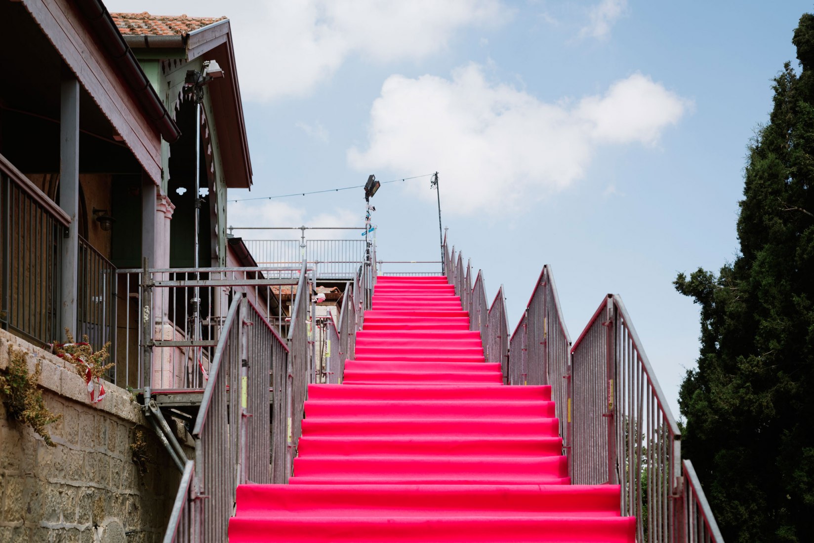 "90 Degrees", an installation by HQ Architects for Jerusalem Design Week 2019. Photograph by Dor Kedmi.