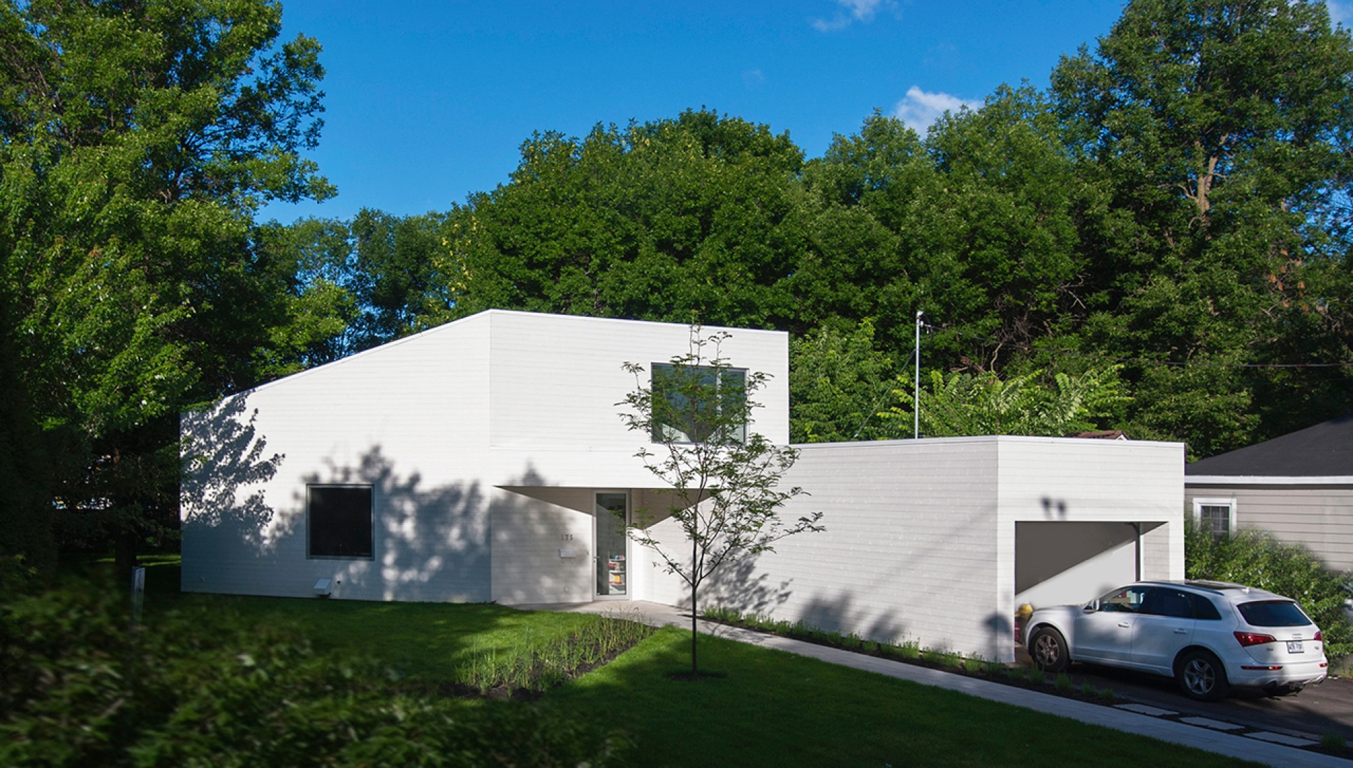 Vista del acceso. Casa Masse Fardette por Jean Verville. Fotografía @ Jean Verville, Nancy Marie Bélanger, Hugo Didier