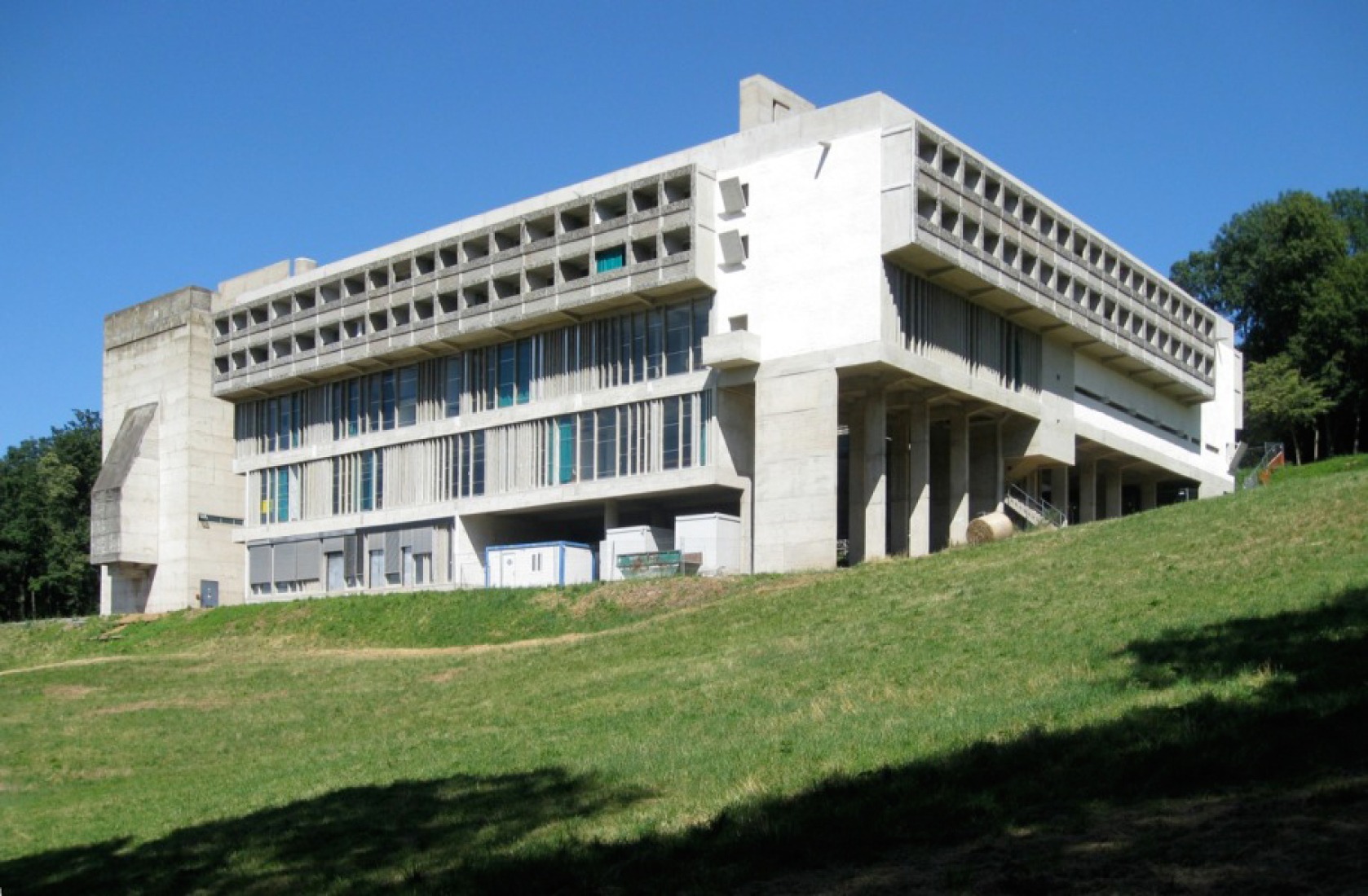 Le Corbusier: La Tourette, 1953D–1960. Éveux-sur-Arbresle, France. Photograph © Andrew Carr