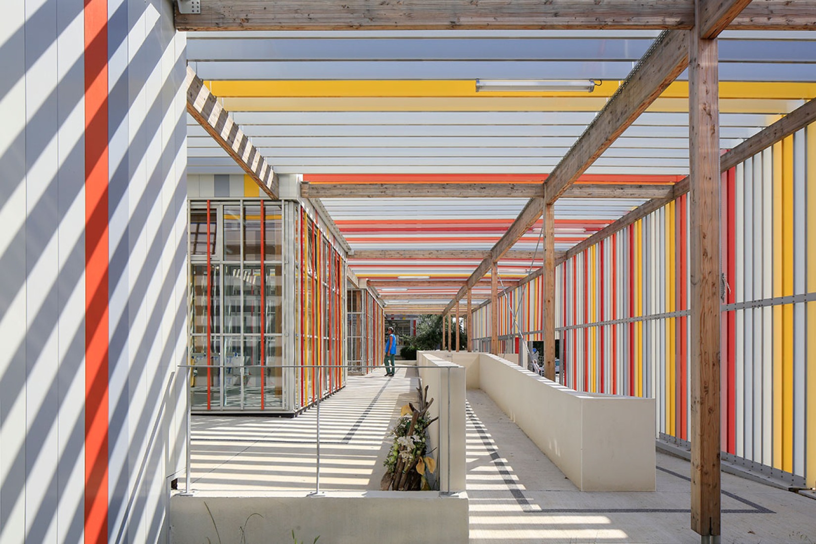 Vista de la Ampliación del Instituto Agrícola Honoré de Balzac, por NBJ Architectes. Fotografía © photoarchitecture.com Paul Kozlowski. Cortesía de v2com.