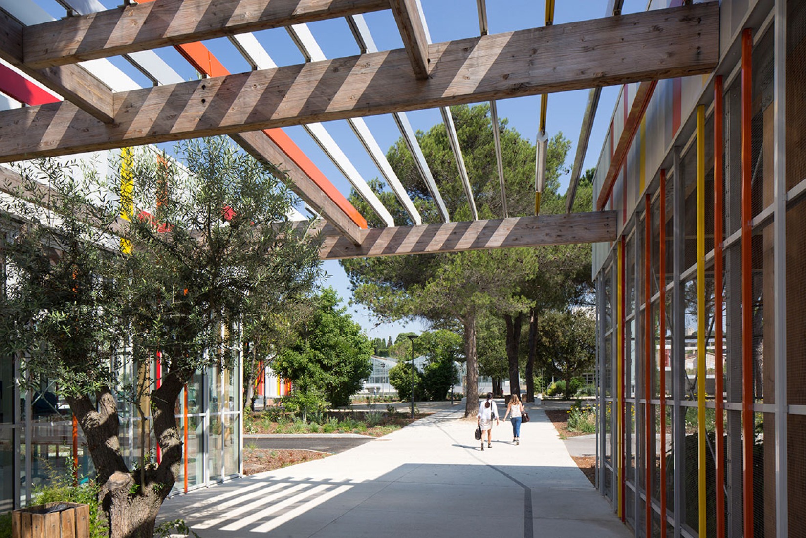Vista de la Ampliación del Instituto Agrícola Honoré de Balzac, por NBJ Architectes. Fotografía © photoarchitecture.com Paul Kozlowski. Cortesía de v2com.