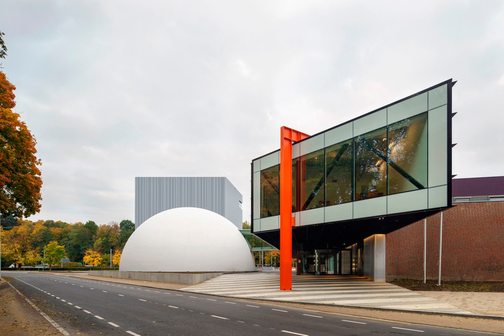 Museumplein Limburg por Shift architecture urbanism. Fotografía © Rene de Wit, Henny van Belkom, Kenneth Tan.