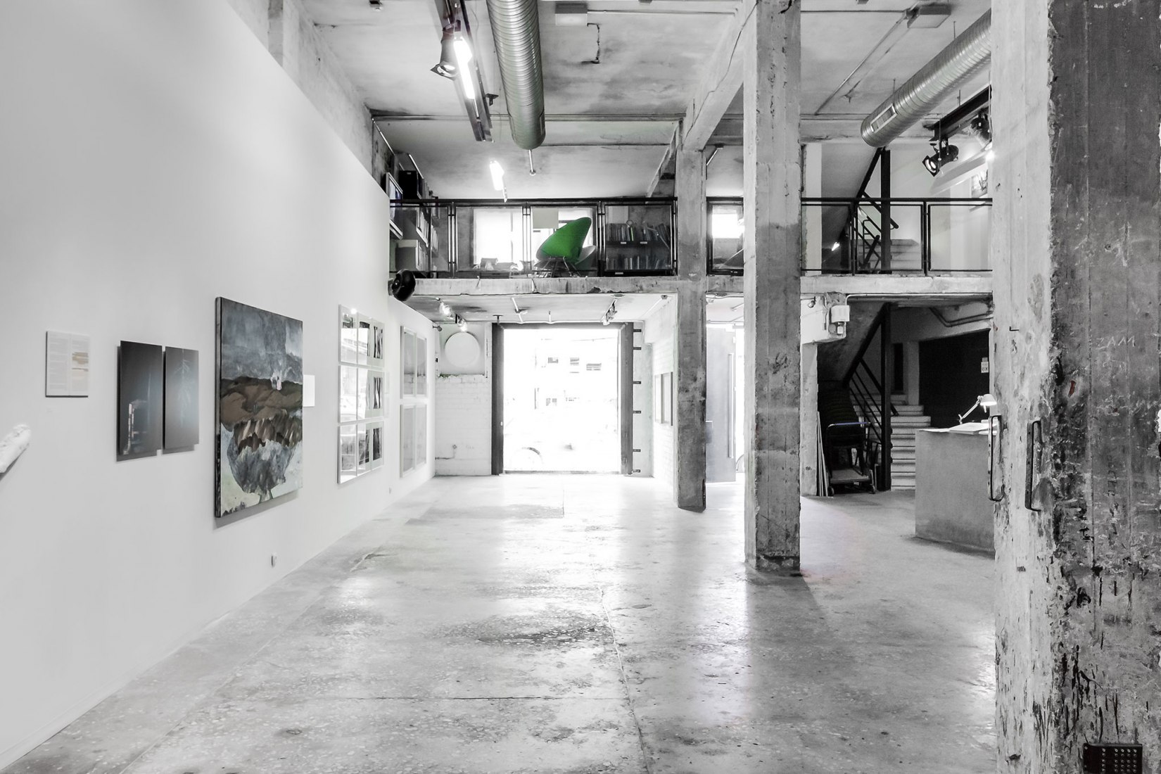 Contemporary, galería de arte por A.Lerman Architects. Fotografía por Richard Jochum