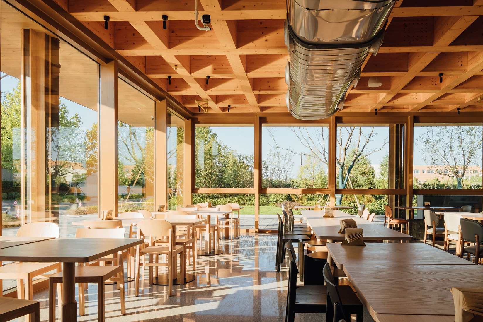 «MERCADO PULO» por a9a rchitects. Fotografía por THE IDEAL LAND.