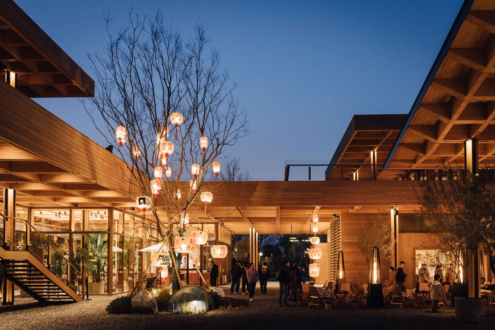 «MERCADO PULO» por a9a rchitects. Fotografía por THE IDEAL LAND.