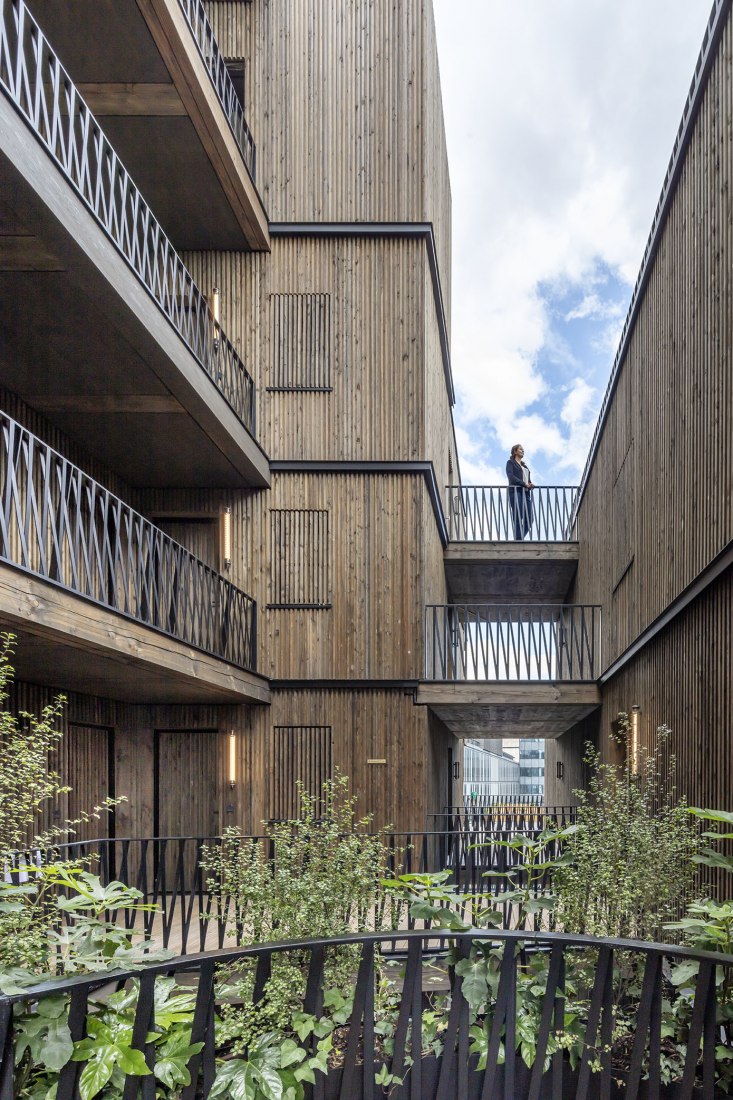Etoffes de Tolbiac by Vincent Parreira-AAVP. Photograph by Luc Boegly.