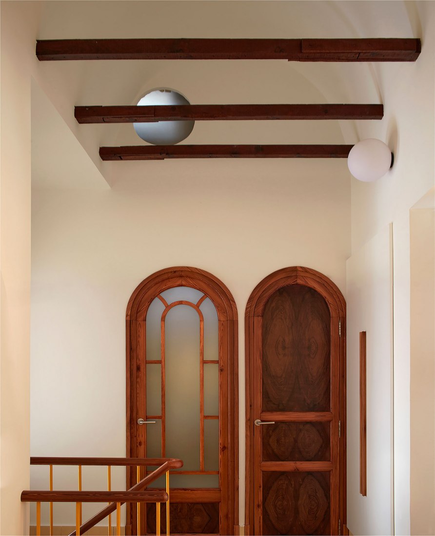 Casa Lurbe por Abalosllopis + Jordi Marset. Fotografía por Mariela Apollonio.