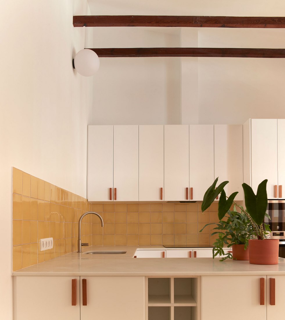 Casa Lurbe por Abalosllopis + Jordi Marset. Fotografía por Mariela Apollonio.