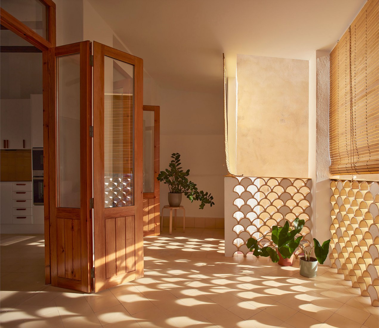 Casa Lurbe por Abalosllopis + Jordi Marset. Fotografía por Mariela Apollonio.