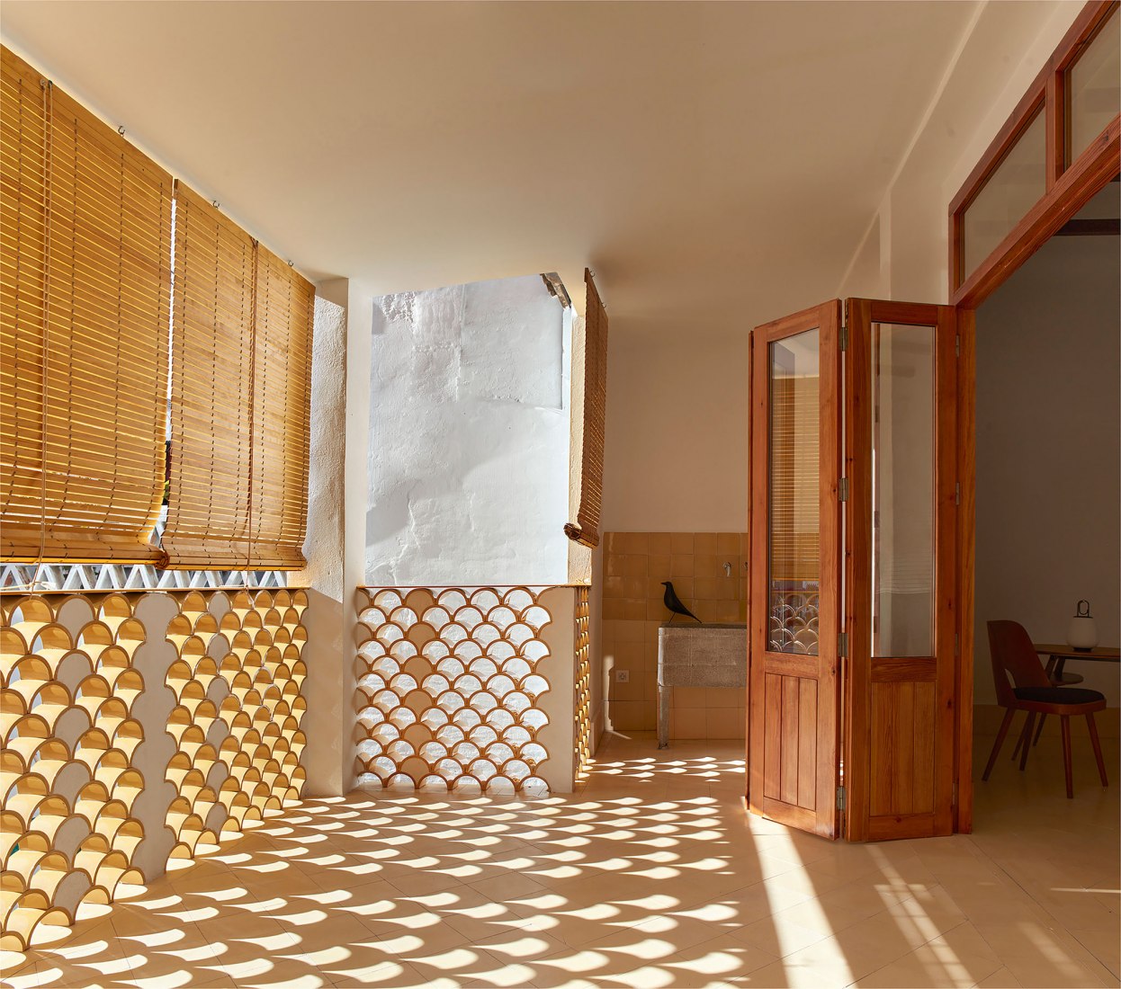 Casa Lurbe por Abalosllopis + Jordi Marset. Fotografía por Mariela Apollonio.