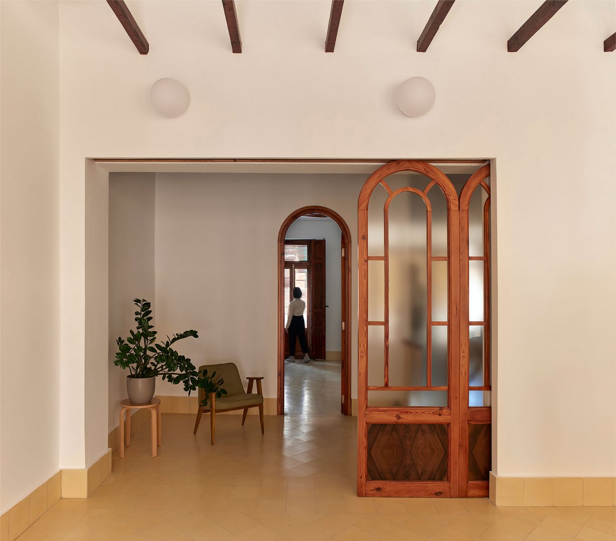 Casa Lurbe por Abalosllopis + Jordi Marset. Fotografía por Mariela Apollonio.