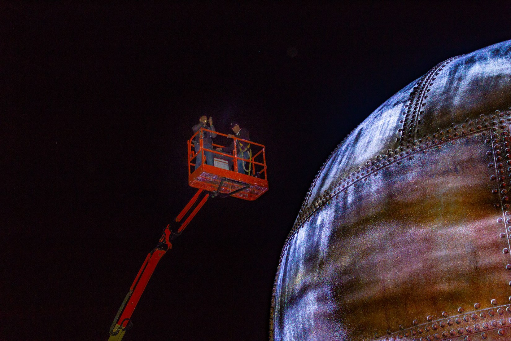 “Waypoint” at Waypoint Park by Mutuus Studio. Photograph by Benjamin Benschneider