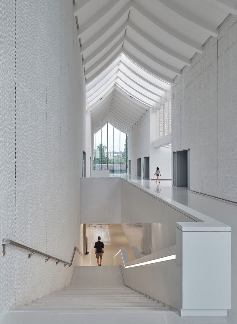 Xu Wei Art Museum and Qingteng Square by ACRC. Photograph by Lei Tantan.