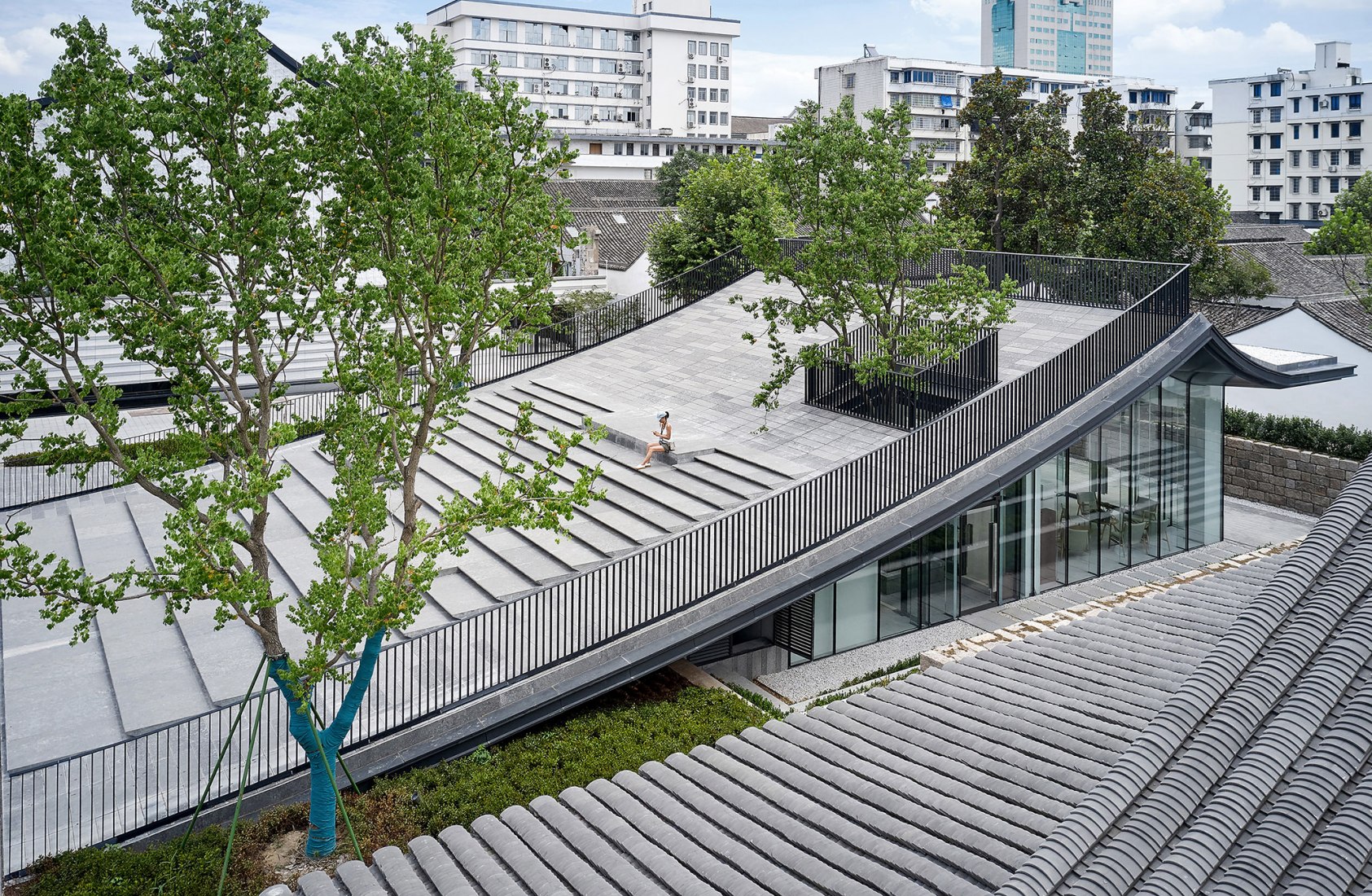 Xu Wei Art Museum and Qingteng Square by ACRC. Photograph by Lei Tantan.