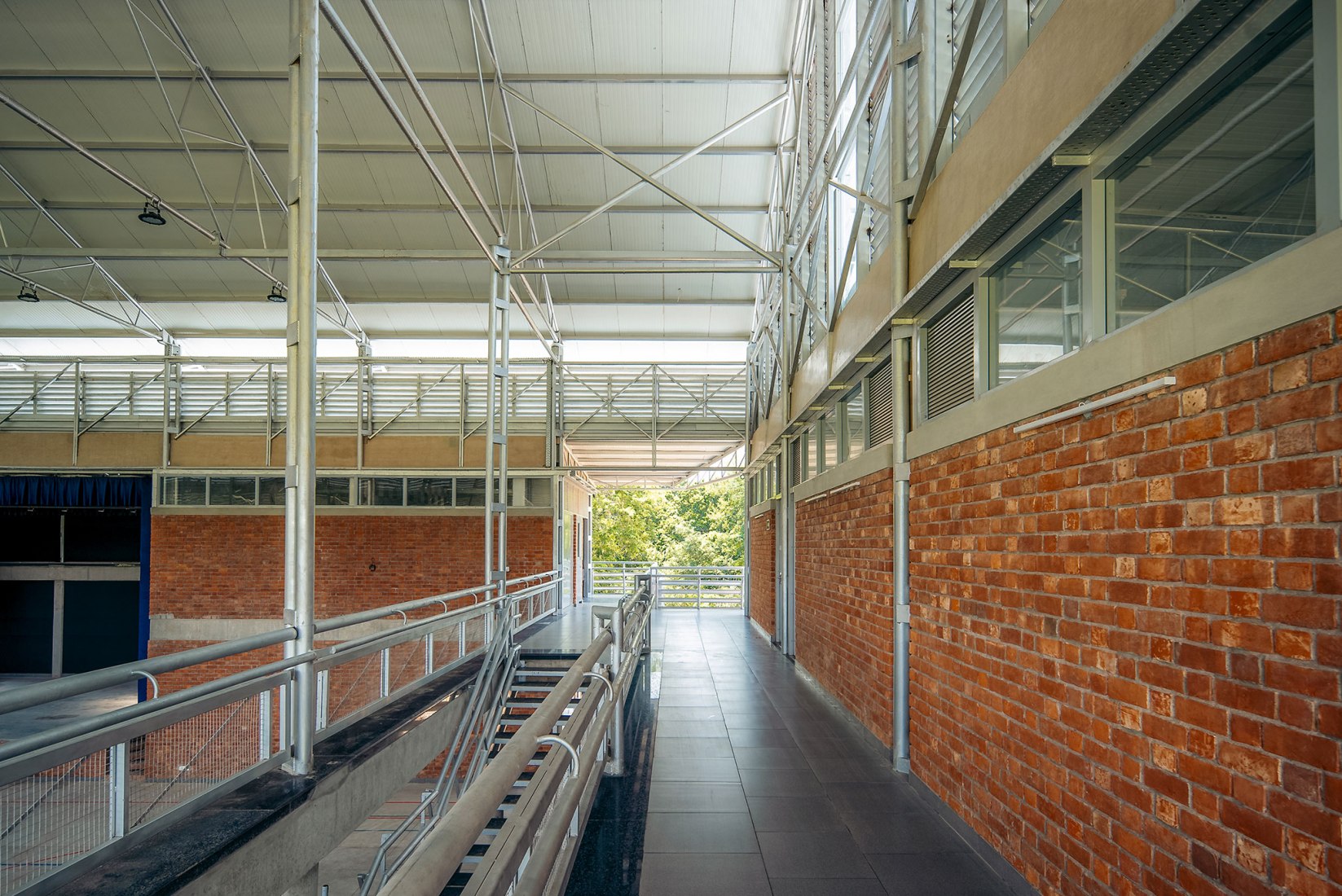 Centro de Actividades de la Academia Taksila por SGA-Studio. Fotografía por Sohaib Ilyas.