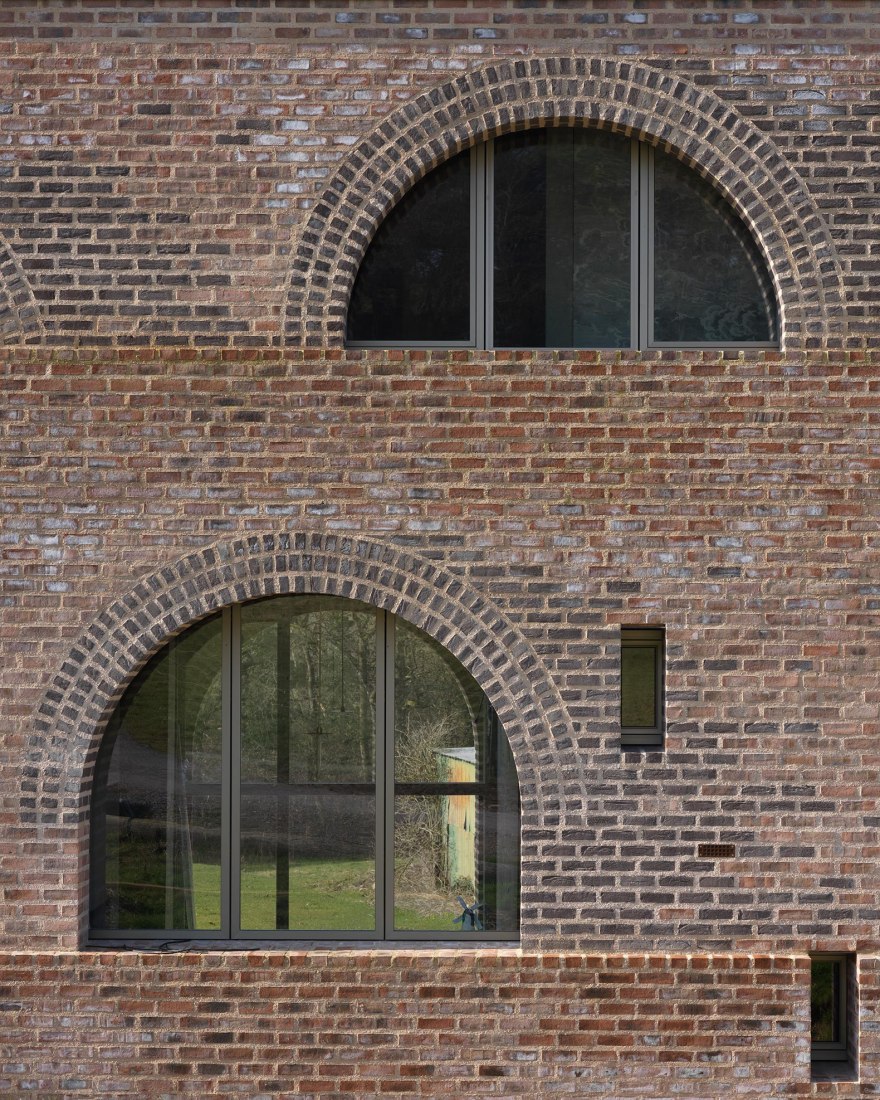 Nithurst Farm by Adam Richards Architects. Photograph by Brotherton Lock